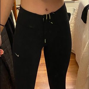 Nike dri-fit mid calf leggings